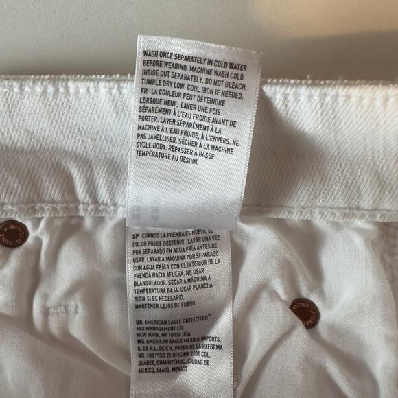 NWT American Eagle Next Level Stretch High V-Rise Shortie Size 20 White Summer - Picture 7 of 13